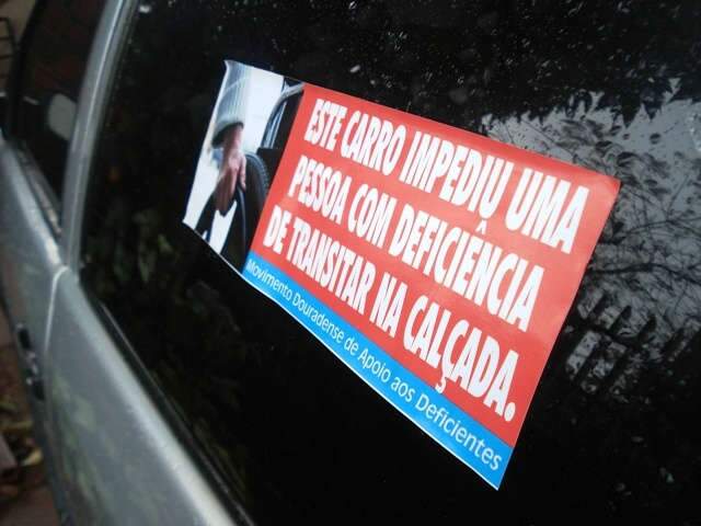  Movimento de apoio a deficientes f&iacute;sicos adesiva carros estacionados em cal&ccedil;adas 