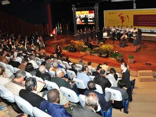 Congresso foi aberto ontem, no Centro de Convenções Rubens Gil de Camilo.