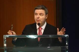 Governador de Minas palestrou na Fiems sobre gestão pública (Foto: Marcos Ermínio)