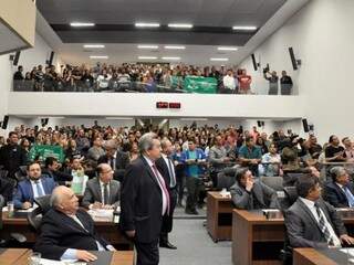Sessão de hoje aprovou mudanças na contratação de temporários (Foto/Divulgação: Luciana Nassar)
