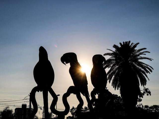 Com tr&ecirc;s munic&iacute;pios entre os mais quentes no Pa&iacute;s, calor continua em MS
