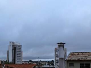 Sol predomina em algumas cidades, mas ainda h&aacute; previs&atilde;o de chuva 