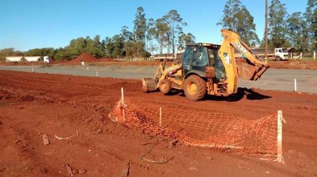 Com 35 frentes de trabalho, governo investe R$ 167 milh&otilde;es em Dourados