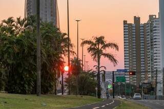O pôr do sol visto da Avenida Afonso Pena (Foto: Arquivo/CGNews)