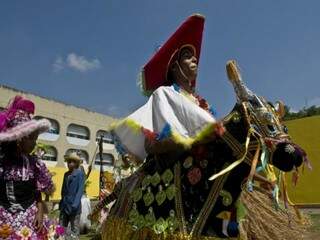 Uma das festas folclóricas mais celebradas no País, Boi Bumbá, também acontece no Estado, em Piraputanga. 