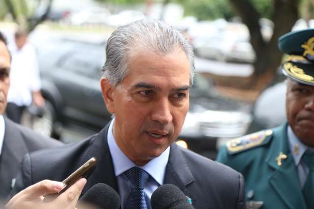 Reinaldo participa de reuni&atilde;o do For&uacute;m do Brasil Central em Goi&acirc;nia