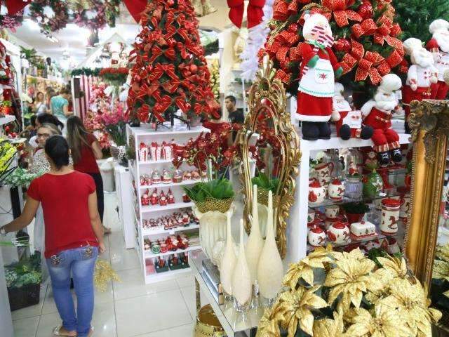 Consumidores devem planejar gastos antes das compras, alerta Procon