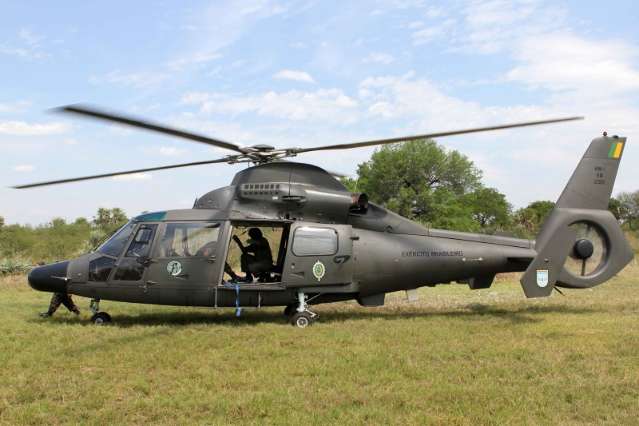 Opera&ccedil;&atilde;o na fronteira conta com 1 mil militares, navios e helic&oacute;pteros