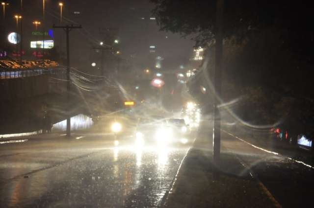 Chuva ameniza calor e previs&atilde;o &eacute; precipita&ccedil;&atilde;o de 13mm para esta noite