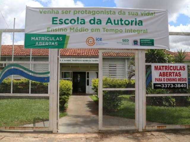 Governo quer conceder gratifica&ccedil;&atilde;o a professores de tempo integral 