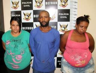 Leandro, Cassiana e Cassila também foram presos (Foto: Defron/Divulgação)