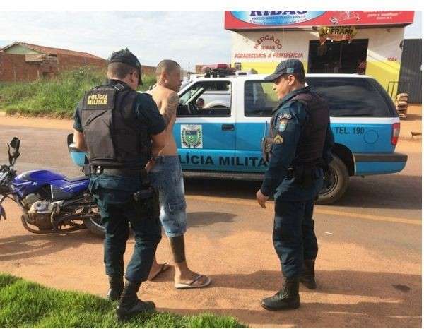 Jovem esfaqueia o padastro ao saber que ele havia estuprado sua sobrinha