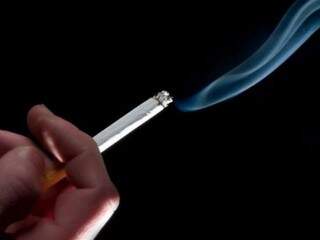 A proibição do fumo em lugares públicos é uma das medidas que tem dado bons resultados. (Foto: Banco Mundial/ONU)