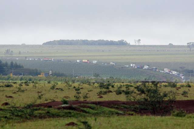 Juntos, protestos em rodovias de MS somam 70 km de congestionamento 