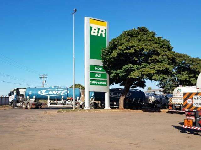 Petrobras reajusta gasolina nesta 5&ordf;, mas pre&ccedil;o em MS segue incerto