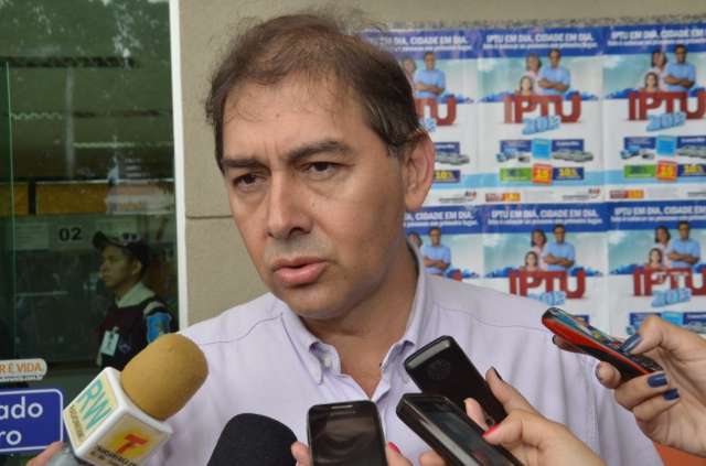 Vereadores v&ecirc;em &quot;cidade mais escura&quot; sob o comando de Bernal