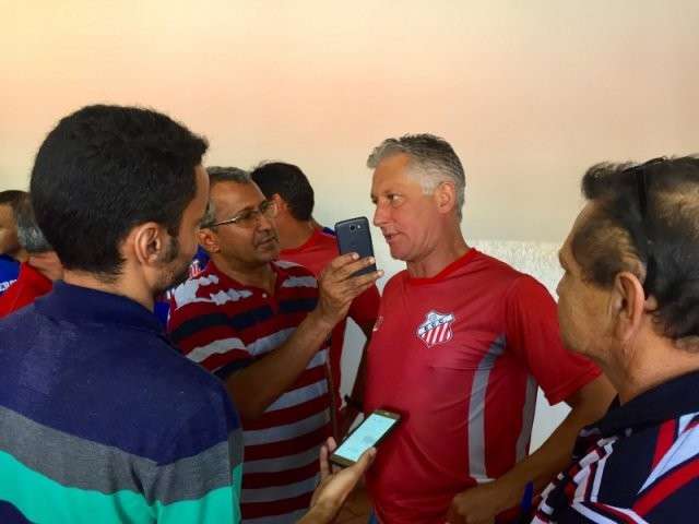 Dispensado pelo Comercial, M&aacute;rcio Bittencourt acerta com Corinthians