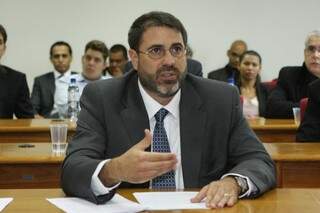 Representante das operadoras, José Américo, afirmou que os investimentos em 2014 serão de R$ 100 milhões (Foto: Giuliano Lopes/ALMS)