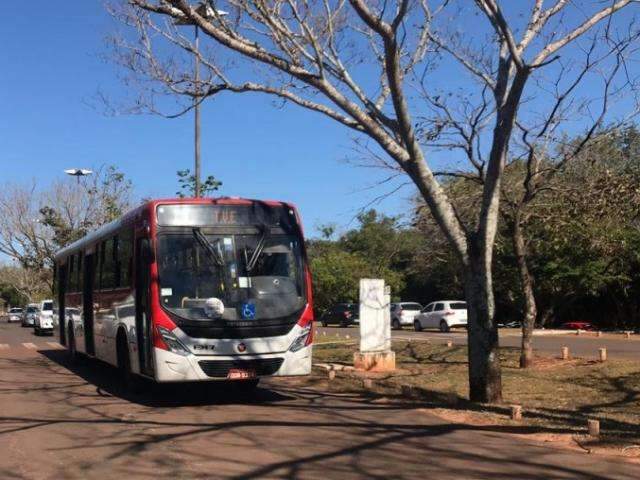 Servidores voltam &agrave; jornada integral na 2&ordf; com refor&ccedil;o nas linhas de &ocirc;nibus