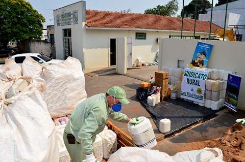 Coleta itinerante recebe 500 embalagens de defensivos agrícolas para reciclagem