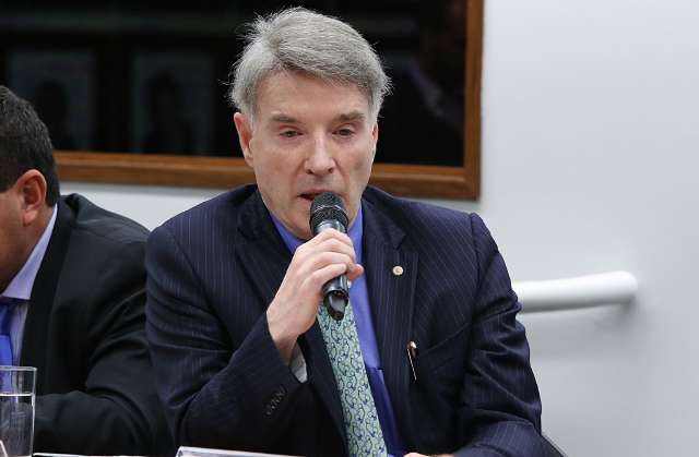 Eike Batista ter&aacute; que pagar R$ 52 milh&otilde;es para ficar em pris&atilde;o domiciliar