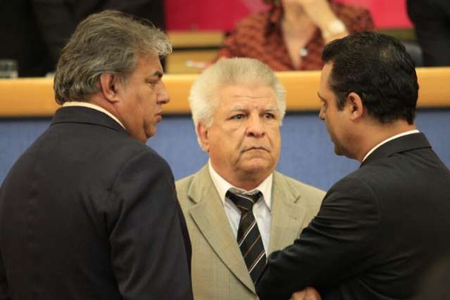 Presidente da Comiss&atilde;o Processante diz que Bernal n&atilde;o termina mandato