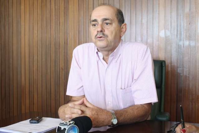 Juiz amea&ccedil;ou prender governador se n&atilde;o internasse Man&iacute;aco da Cruz
