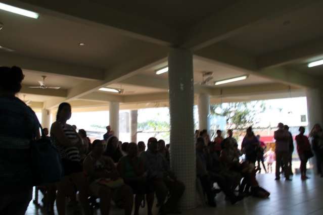 Sa&uacute;de reduz toler&acirc;ncia de atraso a m&eacute;dicos para combater superlota&ccedil;&atilde;o