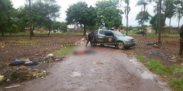 Jovem de 21 anos &eacute; morta a pedradas por companheiro na fronteira 