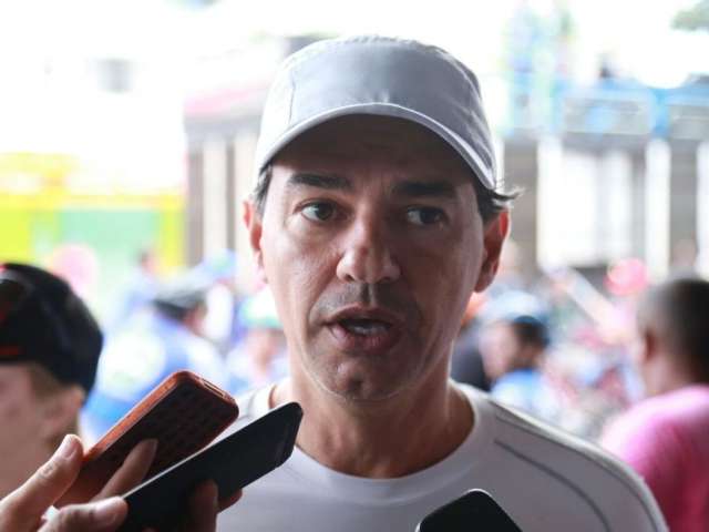 Prefeito lan&ccedil;a Movimento Maio Amarelo nesta manh&atilde;