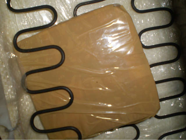  Pol&iacute;cia apreende 2 quilos de coca&iacute;na com casal em &ocirc;nibus na BR-262