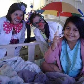 Pequena Yasmin ficou no Hospital Universitário durante o tratamento, mas não resistiu (Foto: Reprodução/Arquivo familiar)