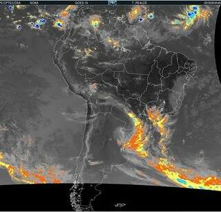 A imagem de satélite do Inpe mostra grande instabilidade nas regiões sul e sudoeste do Estado. 