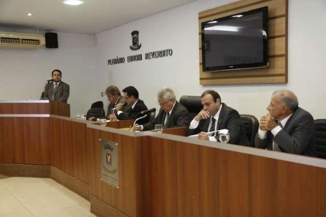 Jesus salva secret&aacute;rios de Bernal durante oitivas da Comiss&atilde;o Processante
