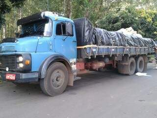 Caminhão transportava droga para Rondônia (Foto: Sidney Assis)