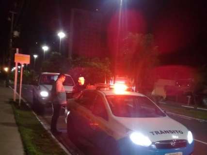 Dois s&atilde;o presos por beber e dirigir ap&oacute;s acidente e outros oito perdem CNH