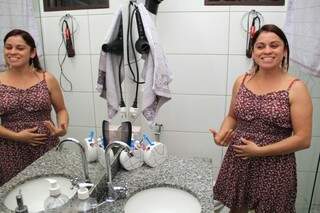 Banheiro de Regiane transformou quarto da empregada em suíte. (Foto: Marcos Ermínio)