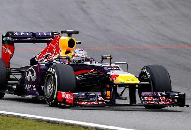 Vettel termina temporada com 13&ordf; vit&oacute;ria em Interlagos