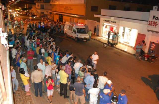  Homem amea&ccedil;a ex-mulher e morre ap&oacute;s troca de tiros com a Pol&iacute;cia 