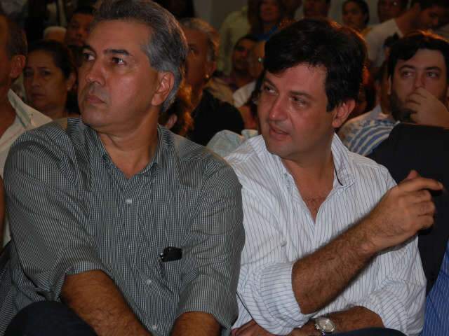  Acreditando em uni&atilde;o da oposi&ccedil;&atilde;o, Andr&eacute; tenta &quot;&uacute;ltima cartada&quot; com Azambuja