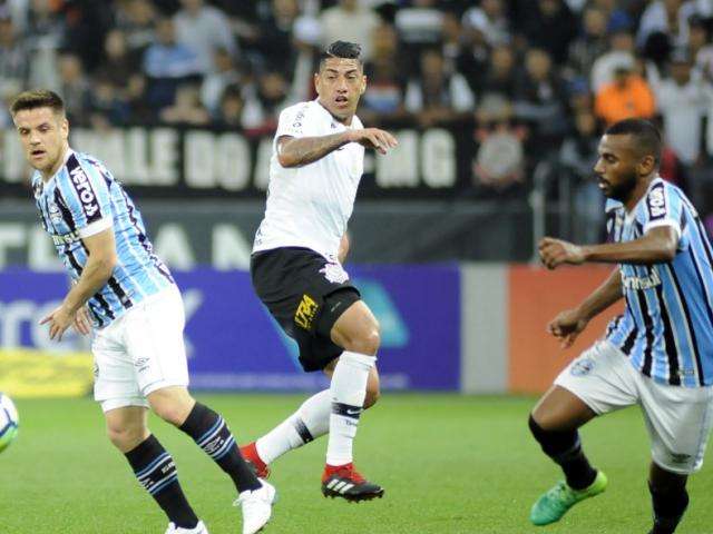 Gr&ecirc;mio faz 1 a 0 no Corinthians e chega a 3&ordf; coloca&ccedil;&atilde;o na tabela 