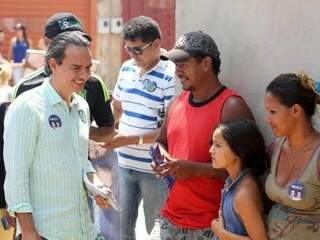 Marquinhos visitou a população da região do Caiobá nesta manhã (Foto: Divulgação)