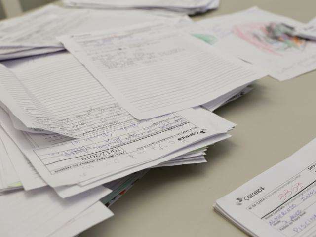 Com 3 mil cartas pendentes, Correios prorrogaram campanha de Natal