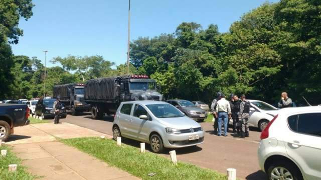Reinaldo diz que protesto &eacute; &quot;politicagem&quot;  para manter privil&eacute;gios