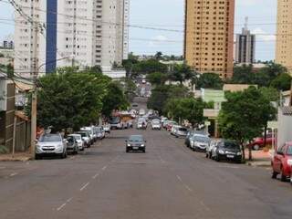 Rua Bahia receberá recapeamento e drenagem durante implantação de corredor de transporte. (Foto: PMCG/Divulgação)