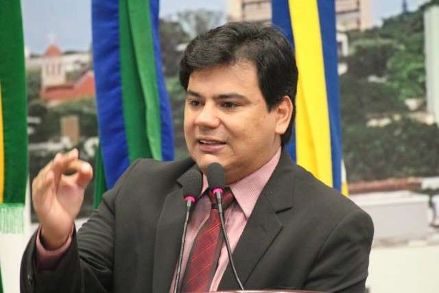 Liderado por pastores, PRB tem vereador cat&oacute;lico como pr&eacute;-candidato a prefeito