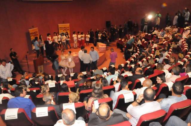 Governo distribui 80 mil cobertores para todas as cidades de MS
