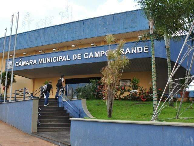 Antes de concurso, C&acirc;mara pagar&aacute; empresa para fazer plano de cargos
