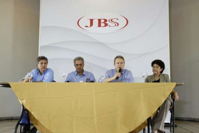 JBS quer abater 6 mil su&iacute;nos e 30 mil perus por dia com amplia&ccedil;&atilde;o em MS