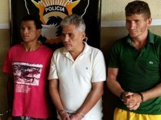 Gian Piero Angelim Bussu (1º à direita) no dia em que foi preso com outros membros da quadrilha (Foto: Arquivo)